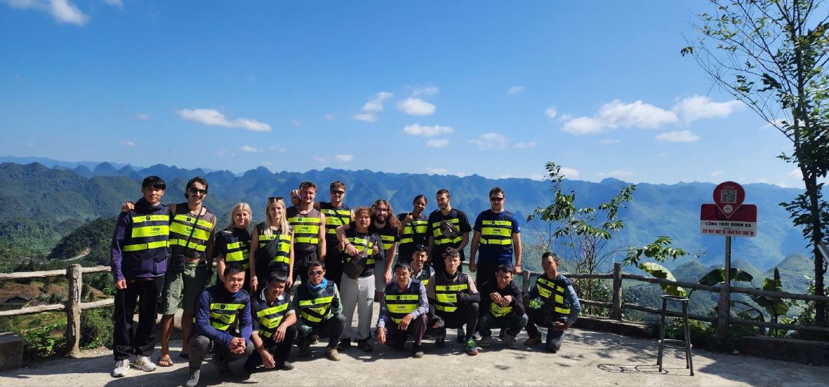 ha giang loop heavens gate group photo Loop-Tours-group-at-Heaven's-Gate-Quan-Ba-on-the-Ha-Giang-Loop