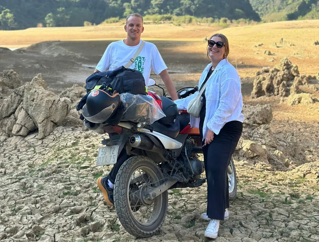 Self ride vs easy rider in Cao Bang Self ride vs easy rider in Cao Bang
